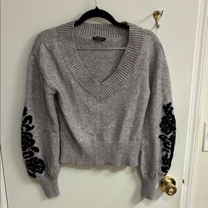 bebe Gray V-Neck Sweater with Black Floral Details in Sz XS